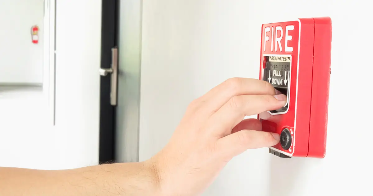 Installazione pulsanti manuali Antincendio